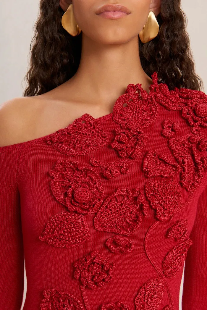 Stunning Red Off-the-Shoulder Floral Embroidered Knit Dress with 3D Roses & Tassel Detailing—Long Sleeves, Bodycon Fit, & Chic Femininity for Elegant Evenings